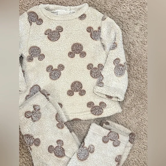 Disney Mickey Mouse Sherpa coord sweater & sweatpants set - Picture 2 of 2